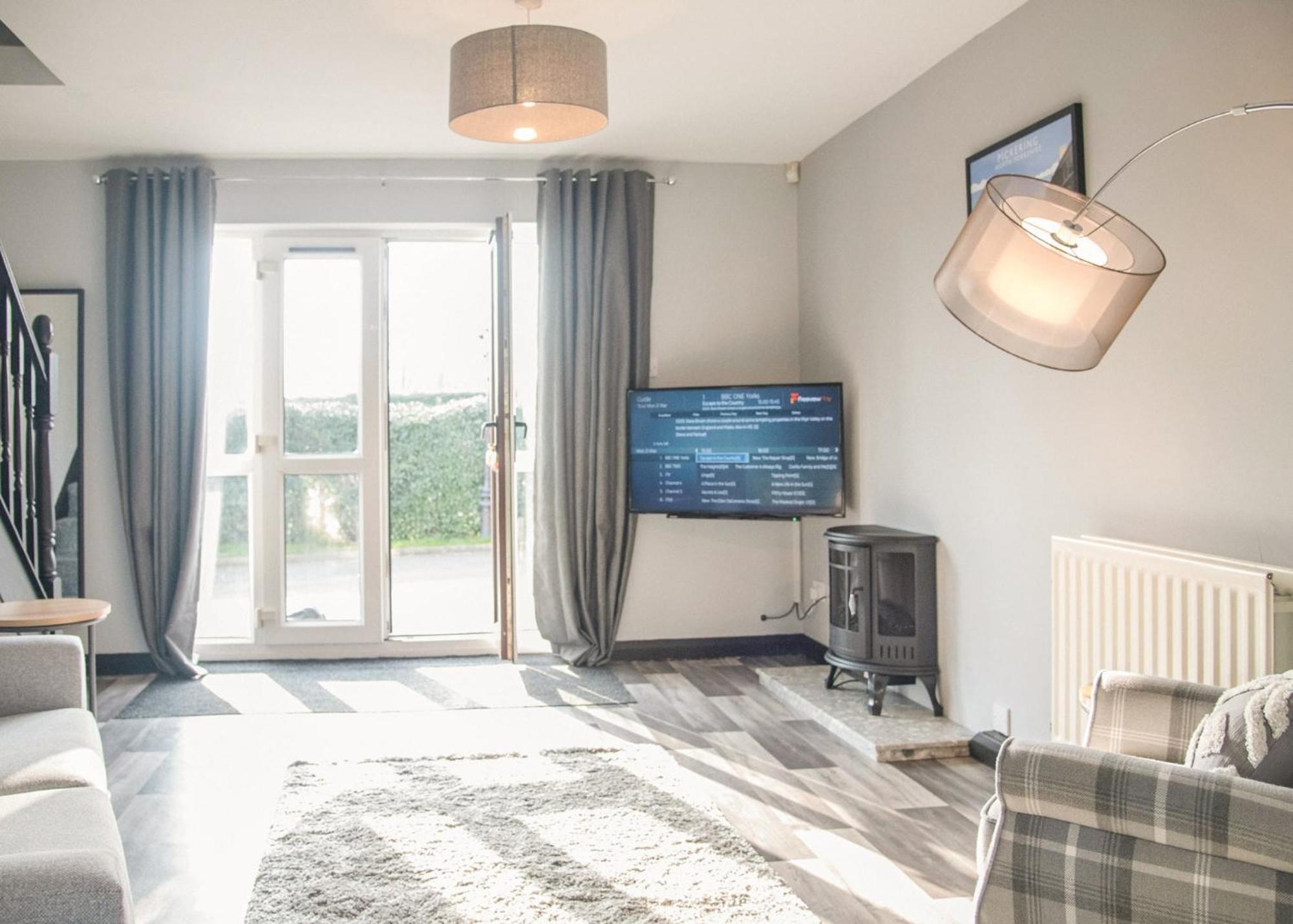 White Rose Country Cottages Thormanby المظهر الخارجي الصورة