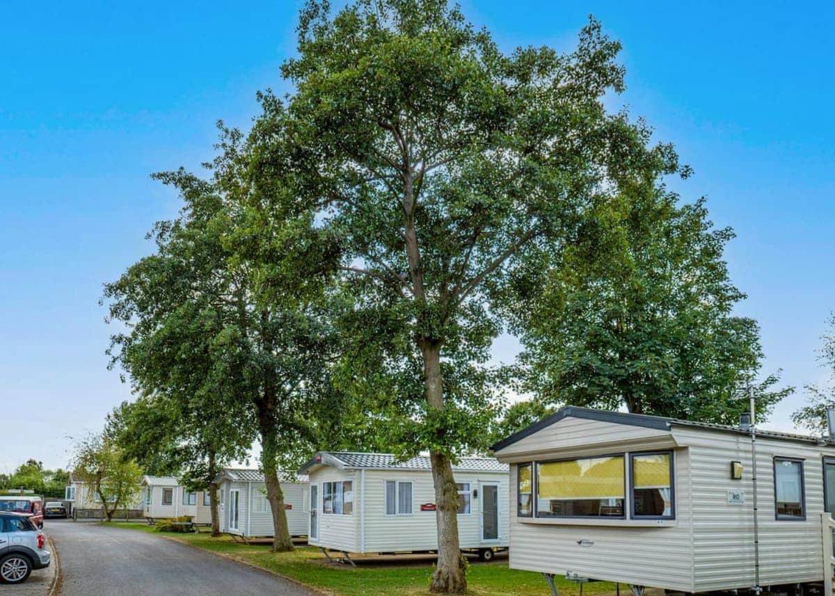 White Rose Country Cottages Thormanby المظهر الخارجي الصورة